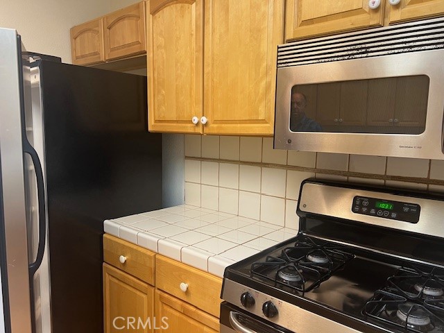 Detail Gallery Image 11 of 23 For 545 Keys Bld, Clearlake Oaks,  CA 95423 - 3 Beds | 2 Baths