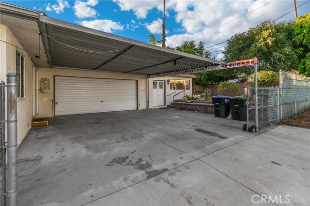 2901 Sycamore Avenue photo 4