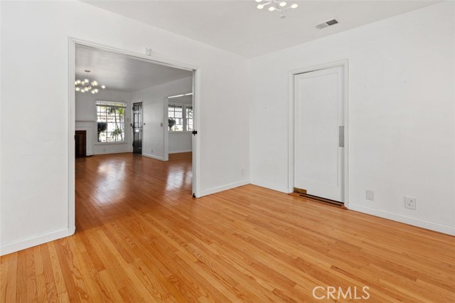 Detail Gallery Image 21 of 37 For 738 Stonehurst Dr, Altadena,  CA 91001 - 2 Beds | 1 Baths