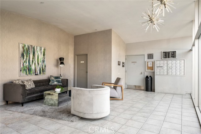565 Esplanade, Redondo Beach, California 90277, 1 Bedroom Bedrooms, ,Residential,Sold,Esplanade,SB21248131