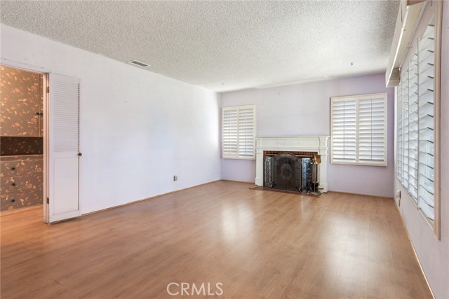 Detail Gallery Image 10 of 21 For 640 W 29th, San Bernardino,  CA 92405 - 2 Beds | 1 Baths