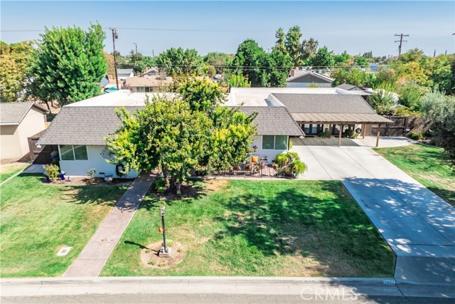 Detail Gallery Image 4 of 70 For 2061 Short Dr, Hanford,  CA 93230 - 3 Beds | 2 Baths