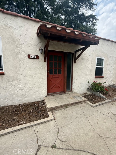 505 W Sierra Madre Boulevard, Sierra Madre CA: https://media.crmls.org/medias/a11ba2d4-f24d-4bea-99d4-d36b242cf52c.jpg
