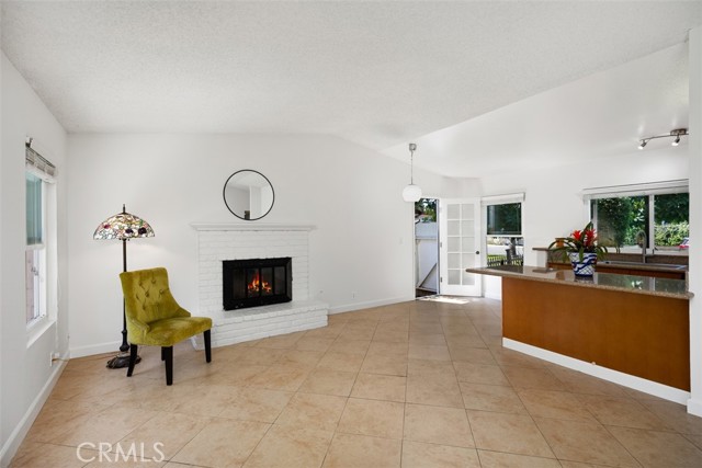 Detail Gallery Image 8 of 38 For 9422 Sunridge Dr, Huntington Beach,  CA 92646 - 3 Beds | 2 Baths