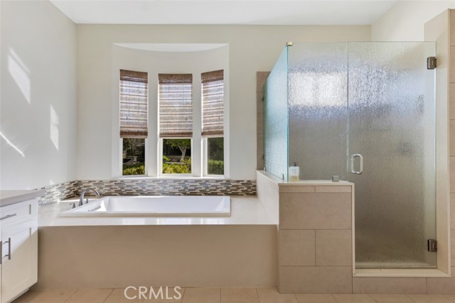 Detail Gallery Image 28 of 50 For 12826 via Donatello, Porter Ranch,  CA 91326 - 4 Beds | 4/1 Baths