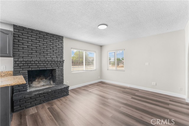 Detail Gallery Image 11 of 57 For 43028 45th St, Lancaster,  CA 93536 - 4 Beds | 2 Baths