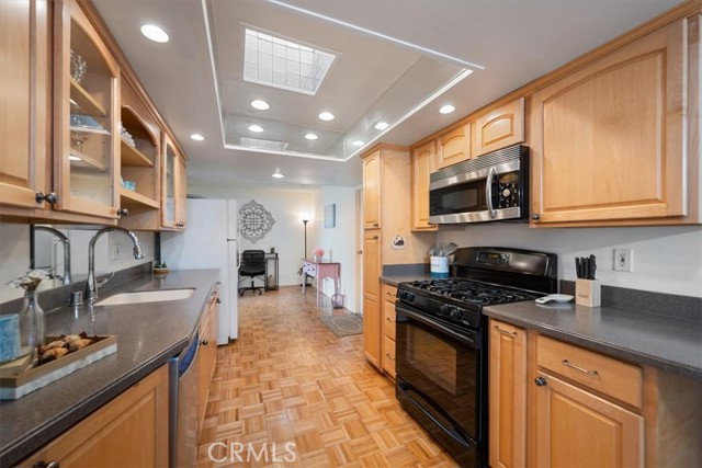 Detail Gallery Image 10 of 29 For 110 Anita, Grover Beach,  CA 93433 - 2 Beds | 2 Baths