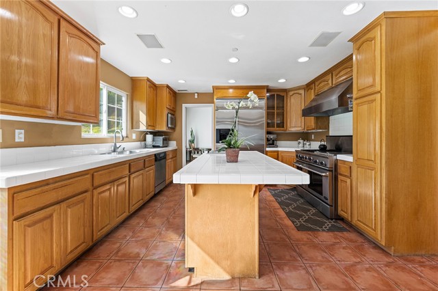 Detail Gallery Image 15 of 56 For 1036 Alpine Ct, Chino Hills,  CA 91709 - 4 Beds | 3/1 Baths