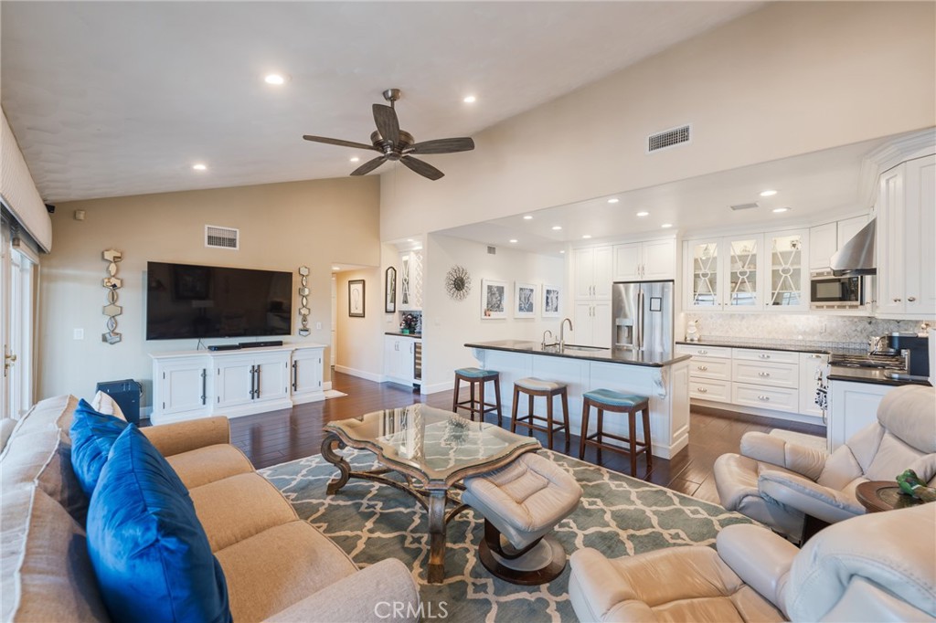 MLS #OC26158759 image #15