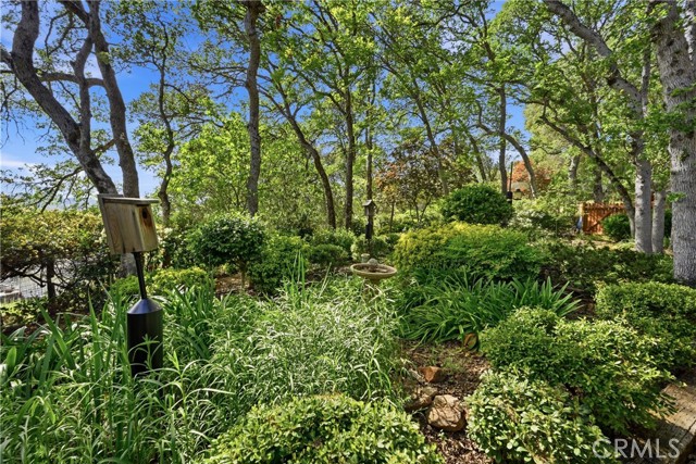 Detail Gallery Image 28 of 43 For 19879 Donkey Hill, Hidden Valley Lake,  CA 95467 - 3 Beds | 2 Baths