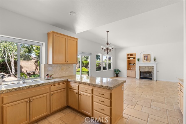 2511 Del Sur, Santa Maria CA: https://media.crmls.org/medias/a11db355-098b-4b92-b1cf-10f1b425c9ad.jpg