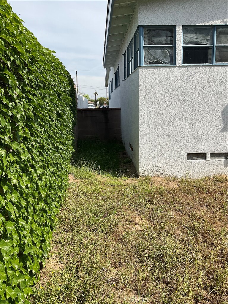 https://media.crmls.org/medias/a11e3fd0-a311-458b-84e9-32d30bab6d0f.jpg?preset=X-Large