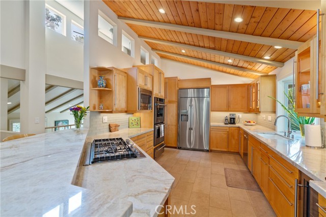 2213 Valley Drive, Manhattan Beach, California 90266, 4 Bedrooms Bedrooms, ,3 BathroomsBathrooms,Residential,Sold,Valley,SB22167937