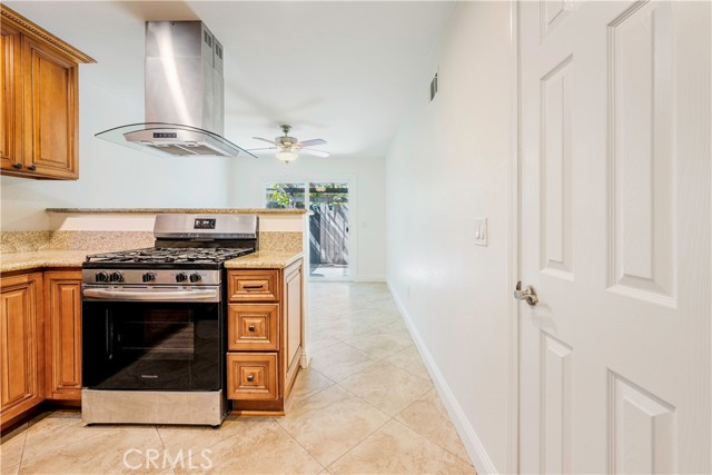 Detail Gallery Image 5 of 25 For 630 S Knott #6,  Anaheim,  CA 92804 - 2 Beds | 2 Baths
