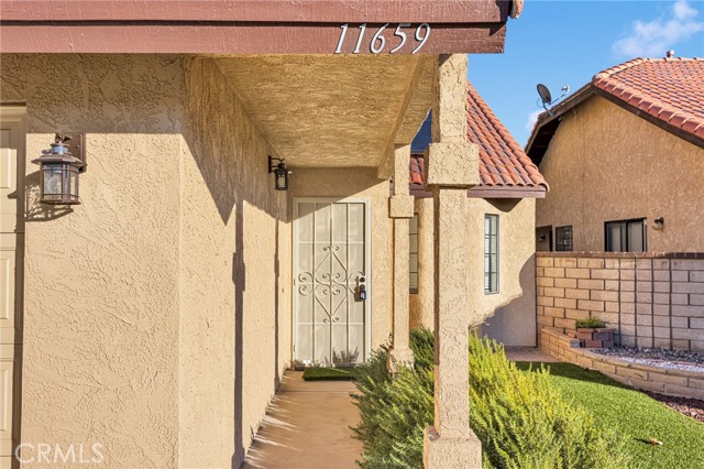 Detail Gallery Image 3 of 50 For 11659 Pepper Ln, Apple Valley,  CA 92308 - 2 Beds | 2 Baths