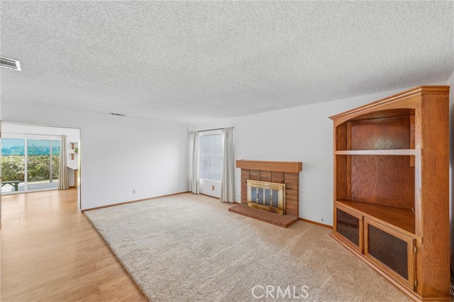 Detail Gallery Image 4 of 49 For 2828 Shalimar, Riverside,  CA 92504 - 3 Beds | 2 Baths