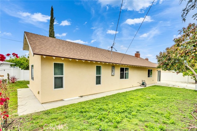1954 Los Cerros Drive, Diamond Bar CA: https://media.crmls.org/medias/a11f2180-e5e6-4264-bb51-77f5b5273289.jpg