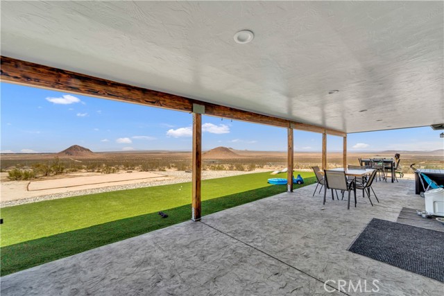 10715 Wilson Drive, California City CA: https://media.crmls.org/medias/a11f2746-010e-49c5-a775-035636aa2982.jpg