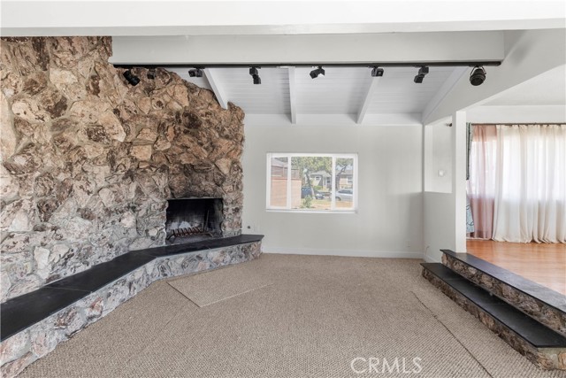 13303 Judah Avenue, Hawthorne CA: https://media.crmls.org/medias/a11f2ee7-c38b-44f1-94b6-b11417a52613.jpg