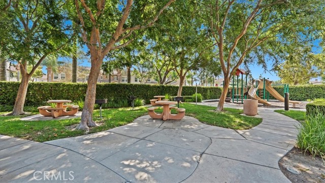 12533 Cipriano Lane, Eastvale CA: https://media.crmls.org/medias/a11f59d5-6f6f-4f3b-aabe-e23d8b001139.jpg