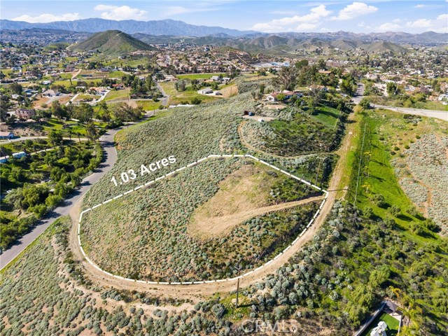 Detail Gallery Image 2 of 7 For 1 Juanita Dr, Menifee,  CA 92587 - – Beds | – Baths