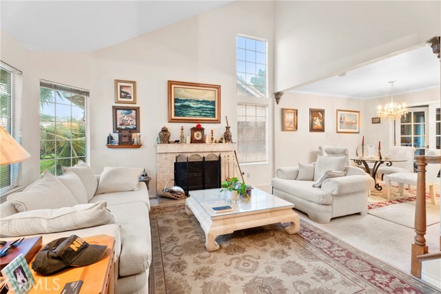 Detail Gallery Image 2 of 4 For 39317 Beacon, Palmdale,  CA 93551 - 3 Beds | 3 Baths