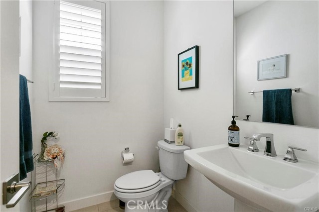 14432 Windfall Lane, Huntington Beach CA: https://media.crmls.org/medias/a1209dac-4c88-4045-9726-ffe8f1bd7968.jpg