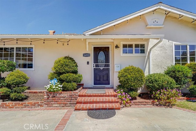 16333 Hiawatha Street photo 3