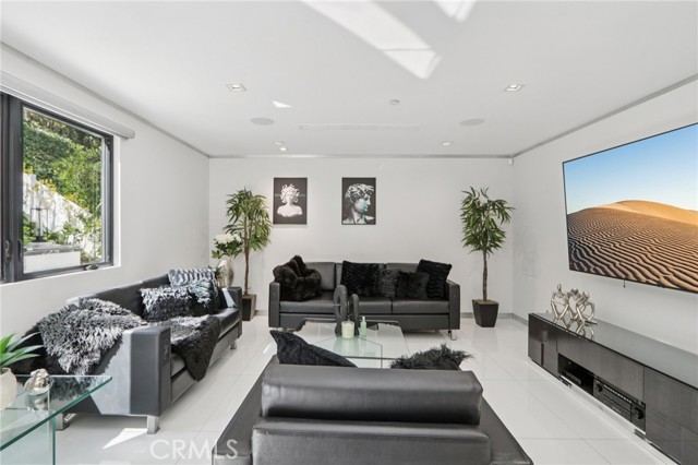 Detail Gallery Image 20 of 73 For 23670 Park Andorra, Calabasas,  CA 91302 - 4 Beds | 4/1 Baths