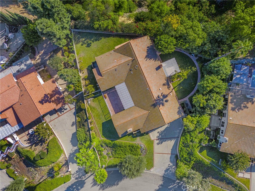https://media.crmls.org/medias/a122a7ad-6752-478f-9b1d-7948b4345ce5.jpg?preset=X-Large