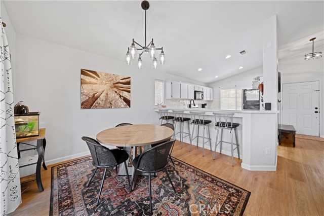 Detail Gallery Image 17 of 36 For 5314 Silvergate, Bakersfield,  CA 93313 - 3 Beds | 2 Baths