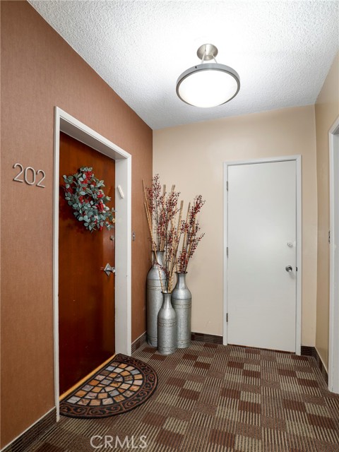 Detail Gallery Image 5 of 30 For 531 N Rossmore Ave #202,  Los Angeles,  CA 90004 - 2 Beds | 2 Baths