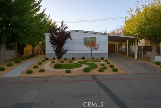 Detail Gallery Image 2 of 41 For 9426 Tamarisk #21,  Hesperia,  CA 92345 - 4 Beds | 2 Baths