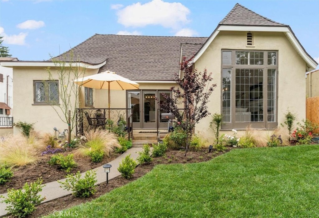 1029 E Mendocino Street, Altadena, CA 91001