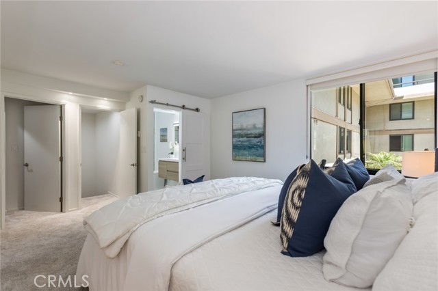 1007 S Catalina Avenue, Redondo Beach CA: https://media.crmls.org/medias/a1266dc0-011b-472b-b2f4-e98a826c9130.jpg