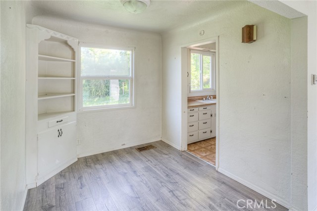 Detail Gallery Image 5 of 23 For 9 Midway, Oroville,  CA 95966 - 2 Beds | 1 Baths