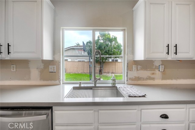 Detail Gallery Image 13 of 41 For 33192 Vermont Rd, Temecula,  CA 92592 - 5 Beds | 3 Baths