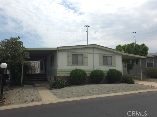 Detail Gallery Image 1 of 41 For 1550 Rimpau Ave #20,  Corona,  CA 92881 - 3 Beds | 2 Baths