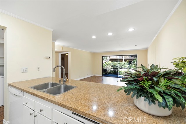 Detail Gallery Image 9 of 18 For 124 Tangelo #390,  Irvine,  CA 92618 - 2 Beds | 1 Baths