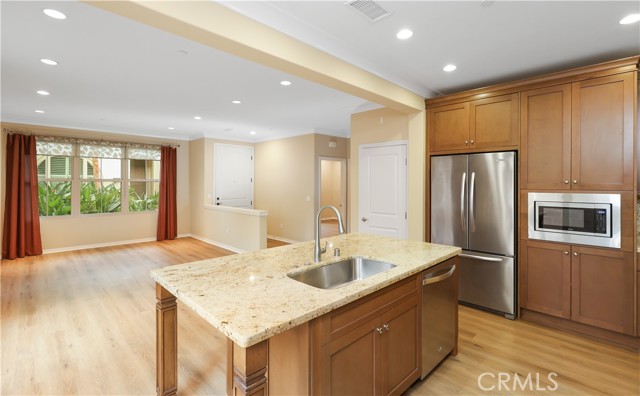 Detail Gallery Image 17 of 42 For 220 Kempton, Irvine,  CA 92620 - 3 Beds | 3 Baths