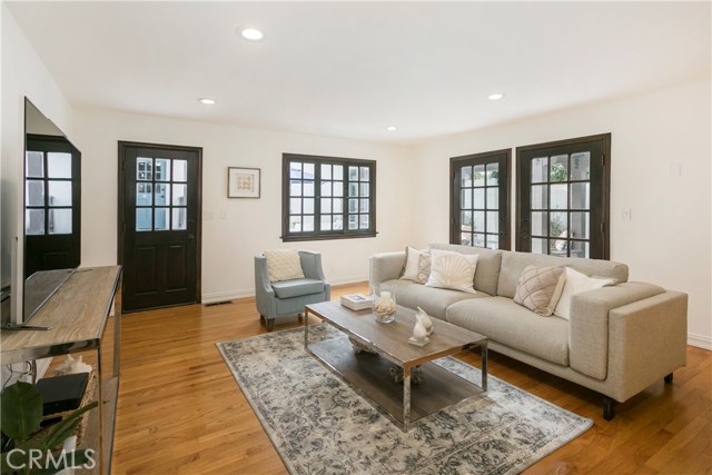 600 35th Street, Manhattan Beach, California 90266, 3 Bedrooms Bedrooms, ,2 BathroomsBathrooms,Residential,Sold,35th,SB17026414