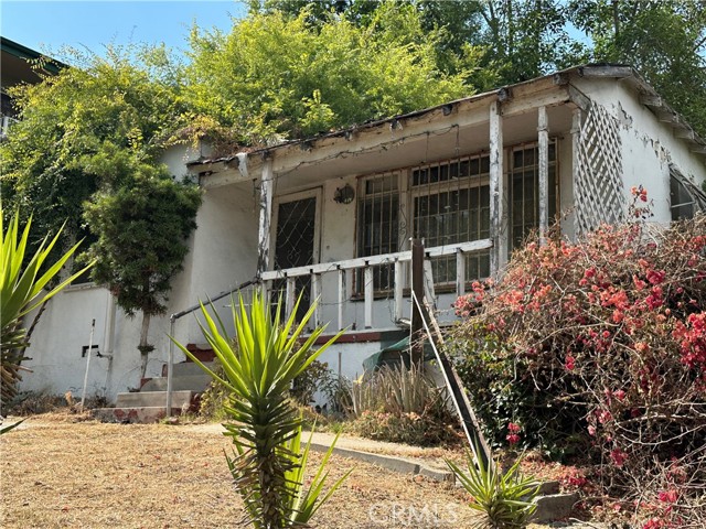 Detail Gallery Image 2 of 2 For 5213 Navarro St, Los Angeles,  CA 90032 - 2 Beds | 1 Baths