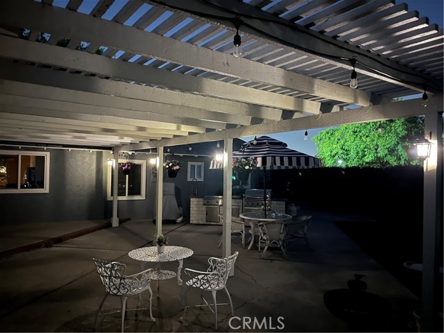 1802 W Harle Avenue, Anaheim CA: https://media.crmls.org/medias/a12af436-435b-4adb-8ff1-079a87734851.jpg