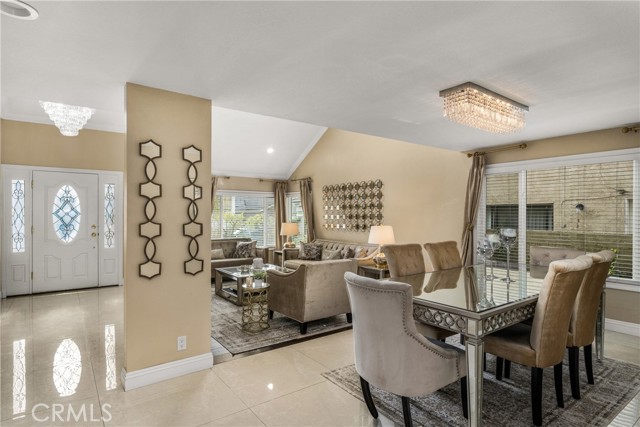 Detail Gallery Image 5 of 44 For 22 Hunter, Irvine,  CA 92620 - 4 Beds | 3 Baths