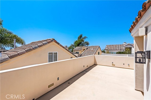 703 Marguerite Avenue, Corona del Mar CA: https://media.crmls.org/medias/a12bb58d-7878-44b7-9cf3-da5deb81e5f2.jpg