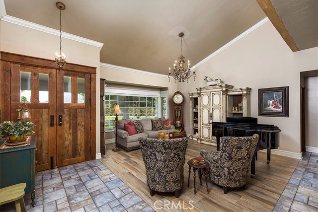 30026 Santiago Road, Temecula CA: https://media.crmls.org/medias/a12c2b77-5683-49e2-b9d6-70ea425d3761.jpg