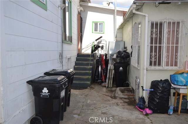 Detail Gallery Image 25 of 33 For 1324 Magnolia Ave, Los Angeles,  CA 90006 - – Beds | – Baths