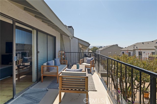 222 Irena, Redondo Beach, California 90277, 2 Bedrooms Bedrooms, ,2 BathroomsBathrooms,Residential,Sold,Irena,PV23200873