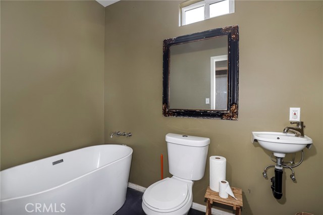 Detail Gallery Image 39 of 43 For 5008 S Van Ness Ave, Los Angeles,  CA 90062 - 3 Beds | 1 Baths