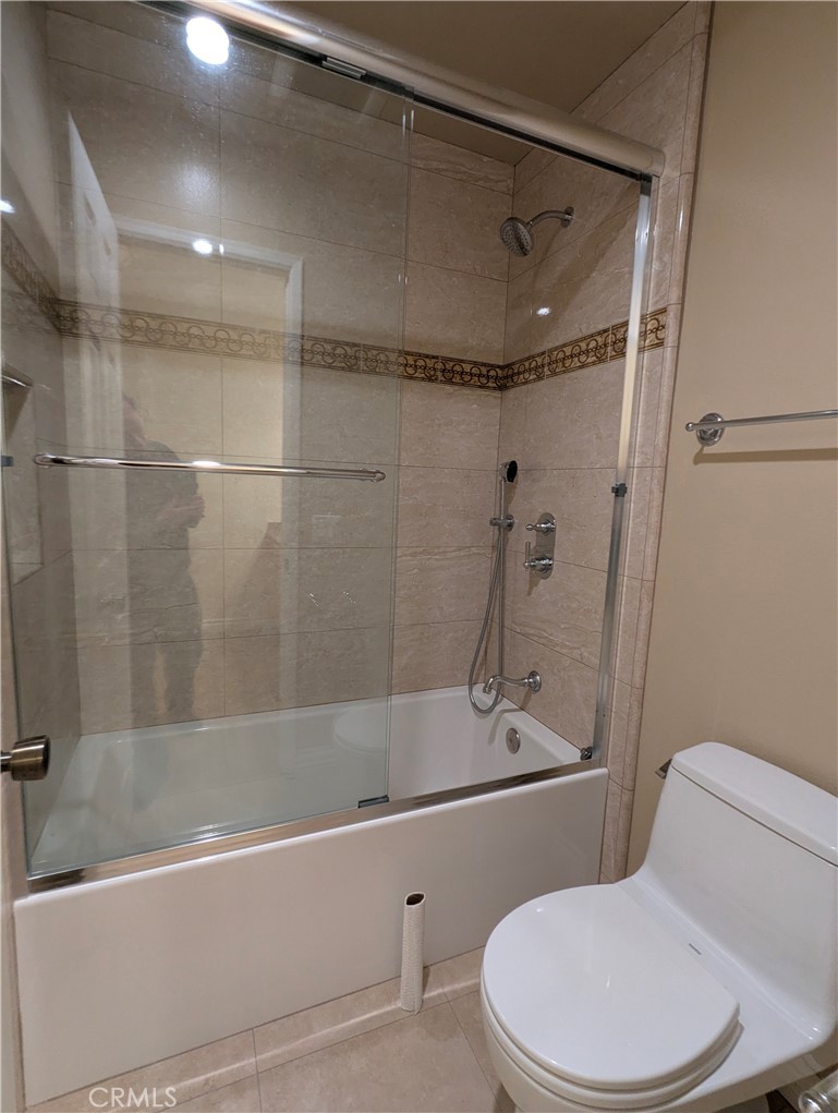 https://media.crmls.org/medias/a12d3826-e7f3-4f00-a947-076df4fd94a3.jpg?preset=X-Large